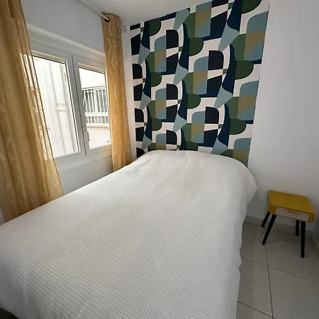 Precioso Moderno Piso Vista Mar * 罗萨斯
